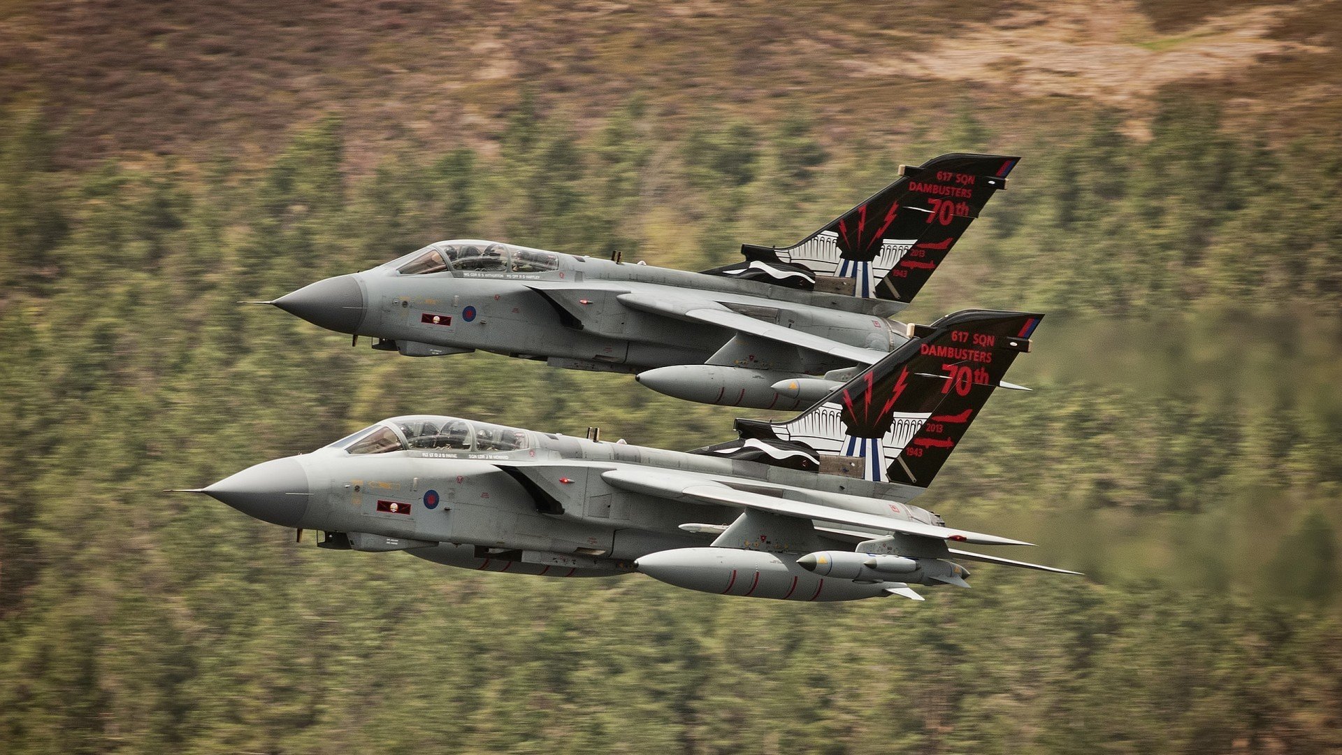 险胜与接管，魔术队对决深圳队与霍勒迪的世界杯传奇