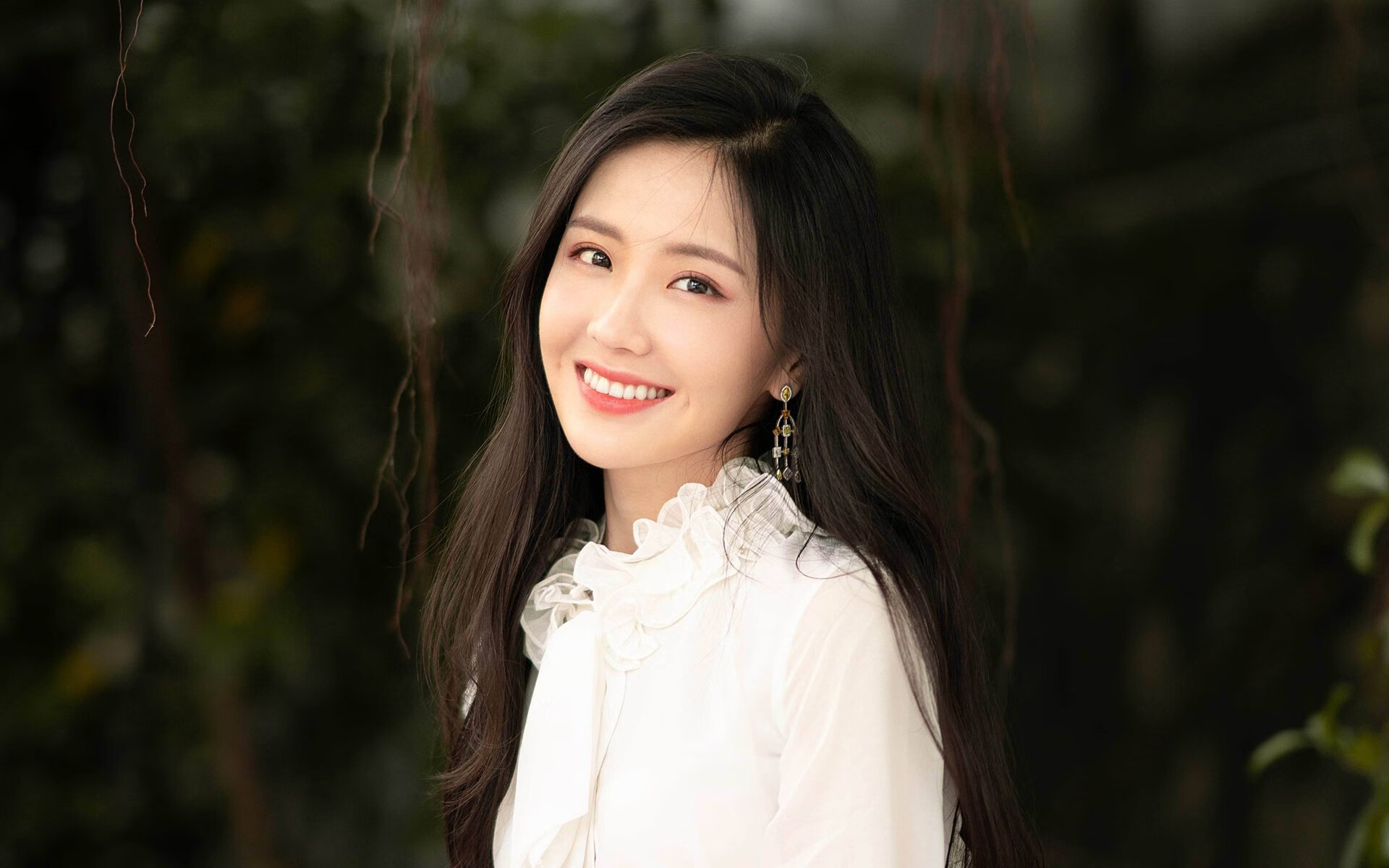 开云下载-狼鹫血战，哈利伯顿一剑封喉定乾坤，新一代控卫之神降世